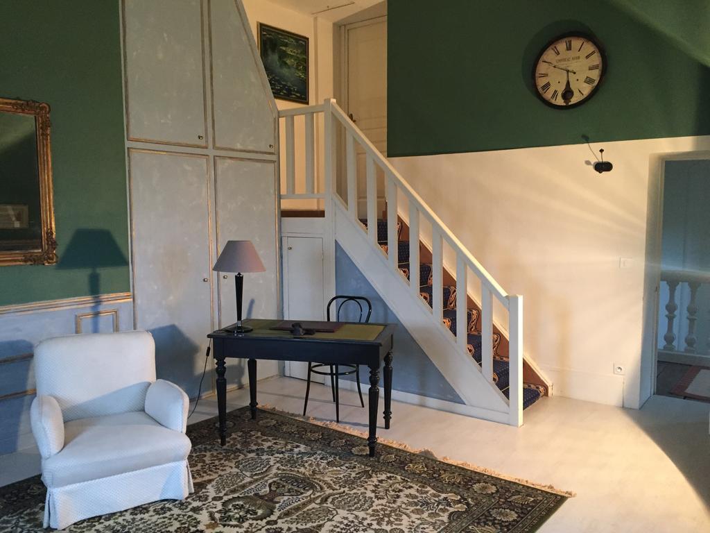 Le Castel Ecossais Bed & Breakfast Санлис Екстериор снимка