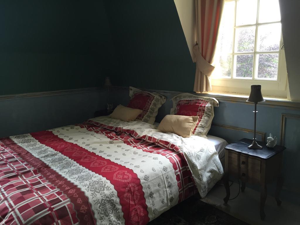 Le Castel Ecossais Bed & Breakfast Санлис Екстериор снимка